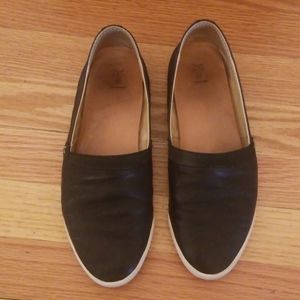 Frye Melanie slip-on leather shoes